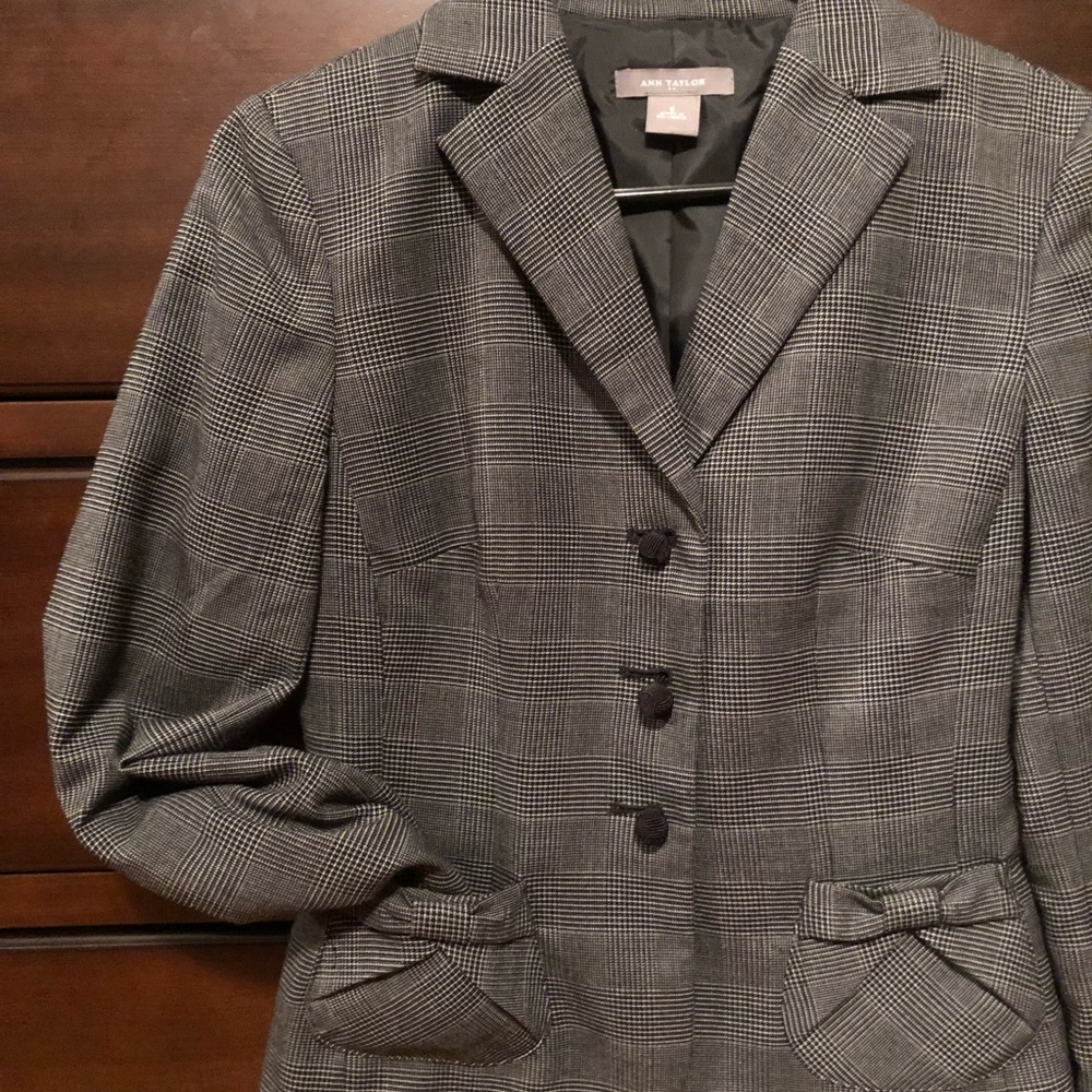 Ann Taylor Blazer - Picture 3 of 6